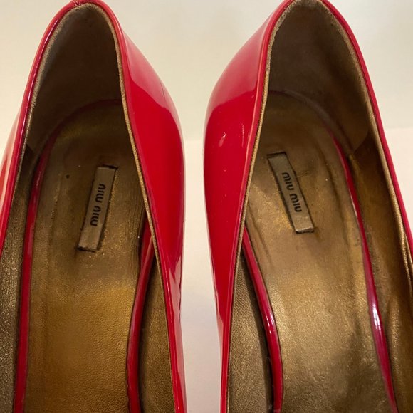 Vintage Y2K Almond Toe Patent Leather Miu Miu heels size 41 - Picture 4 of 4